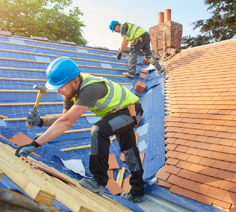 Top Signs You Need Roofing Services in Rhode Island